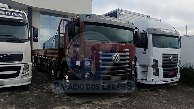 LOTE 005 - VOLKSWAGEN 24-280 Bitruck 2015