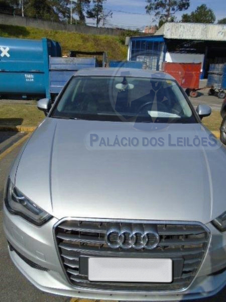 LOTE 002 - Audi A3 Sedan LM 1.4 2014