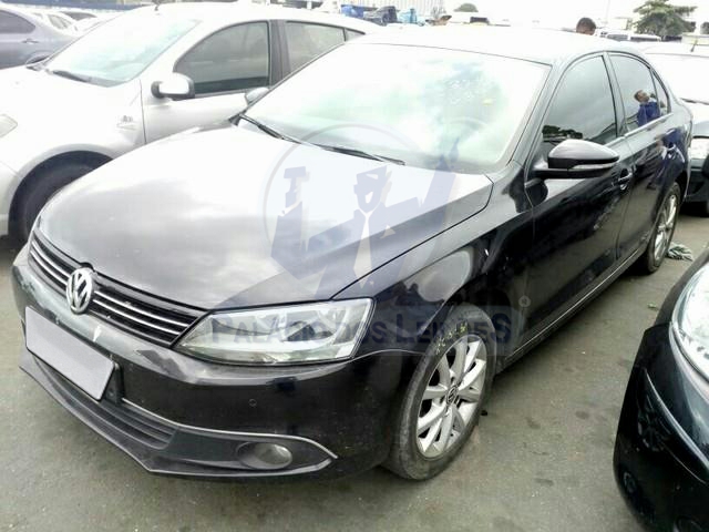 LOTE 025 - Volkswagen JETTA Highline 2.0 TSI 2017