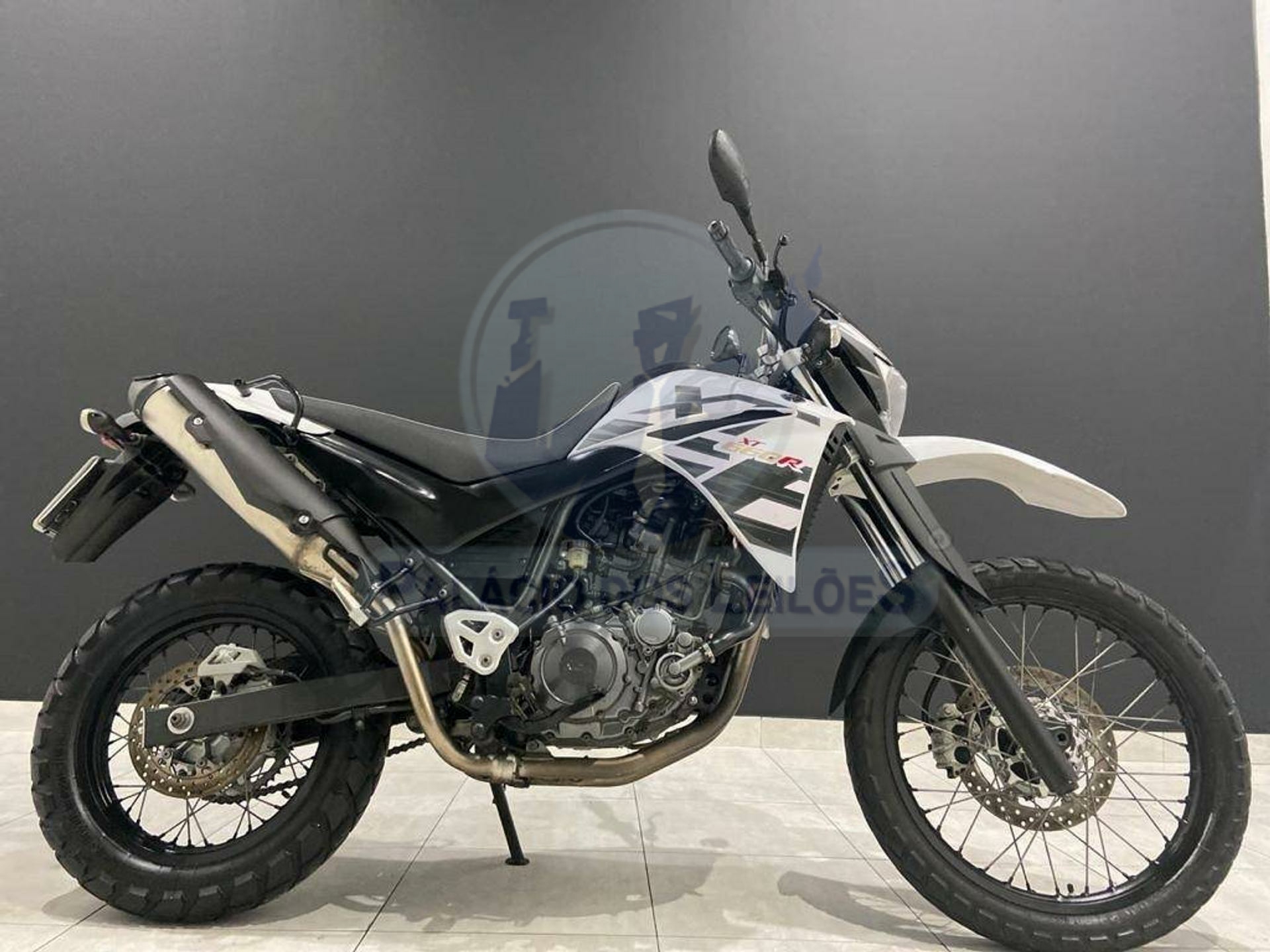 Lote 019 - YAMAHA XT 660R 2016