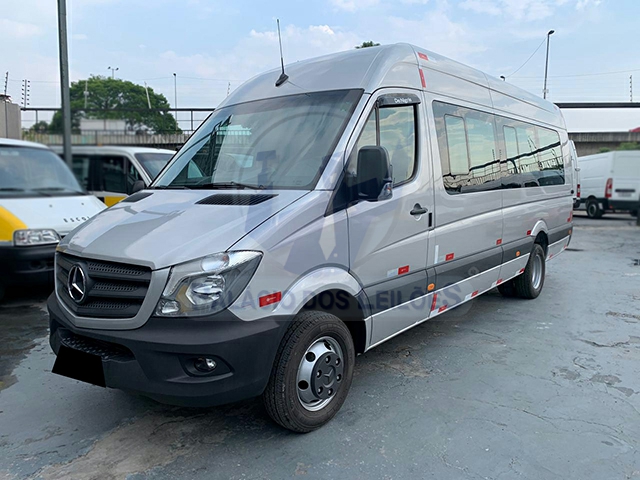 LOTE 018 - Mercedes-Benz Sprinter 515 BIG 19 Lugares Executiva 2019