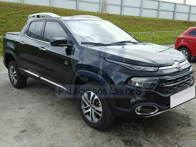 LOTE 028 - FIAT TORO VOLCANO AT9 2.0  2017