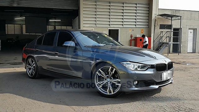 LOTE 017 - BMW 328i 2.0 16V (Aut) 2013