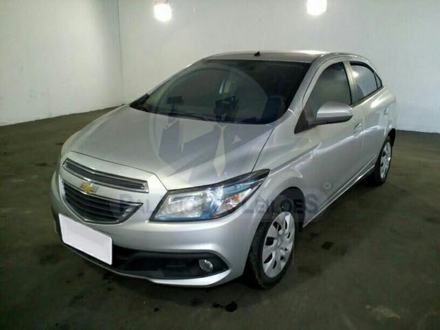 LOTE 008 - Chevrolet Onix 1.0 LT SPE/4 2015