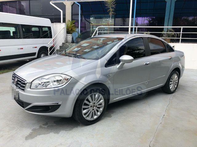 LOTE 014 - Fiat Linea Blackmotion 1.8 16V Dualogic 2016