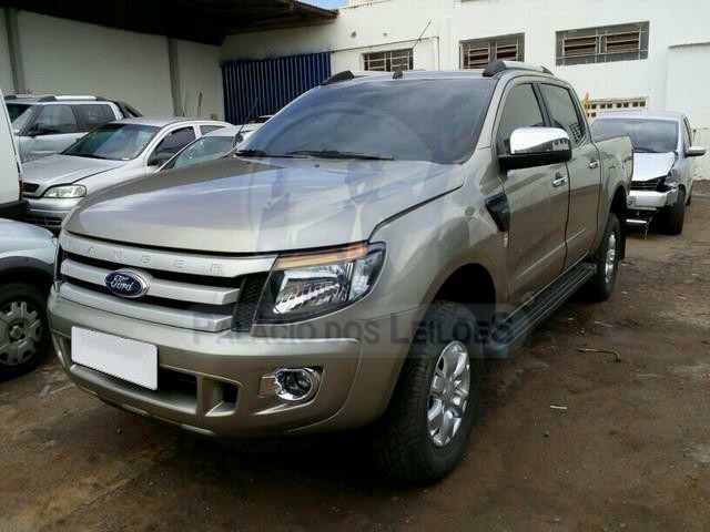 LOTE 028 - FORD RANGER 2.2 TD XLS CD 4x4 2015/2016