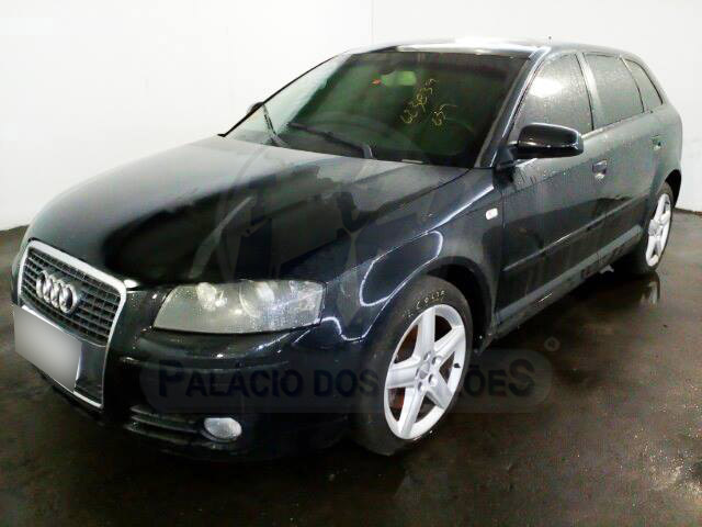 LOTE 014 - Audi A3 Sportback 2.0 16V TFSi S Tronic 2010