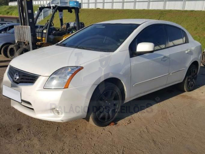 LOTE 027 - NISSAN SENTRA 2.0 16V 2.0 16V