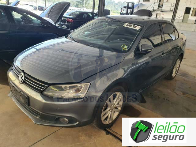 LOTE 012 VOLKSWAGEN/JETTA HIGHLINE 2.0 16V TSI TURBO 