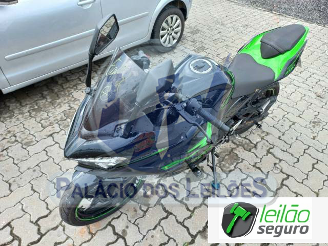 LOTE 019 KAWASAKI/NINJA 400 