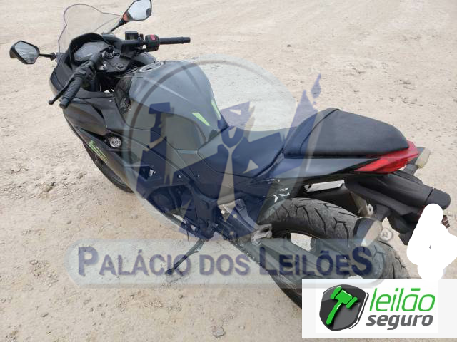 LOTE 019 KAWASAKI/NINJA 300  