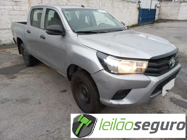 LOTE 033 TOYOTA HILUX CD 2019