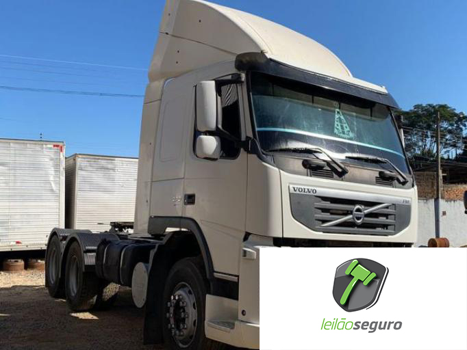 LOTE 012 VOLVO FM-370 2011