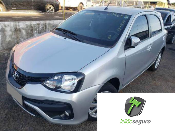 LOTE 033 TOYOTA ETIOS 2020