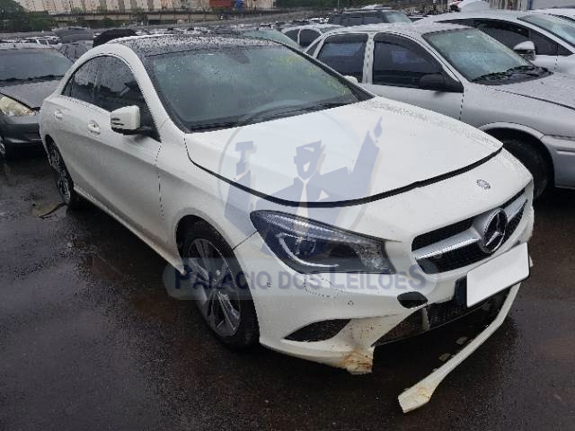 LOTE 008 - MERCEDES BENZ CLASSE CLA 200 1.6 16V 2015